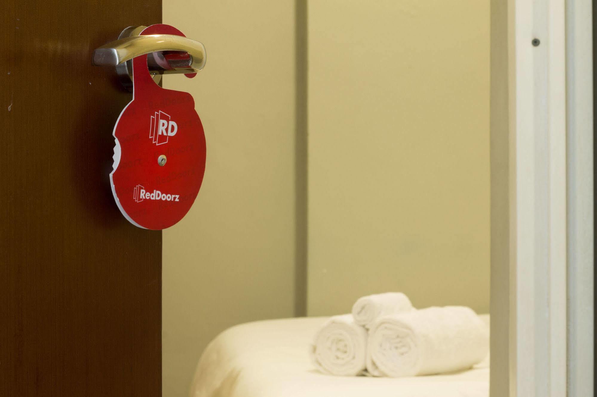Reddoorz @ Pantai Cemara Sanur Hotell Eksteriør bilde